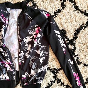 Fabletics Bev Floral Bomber